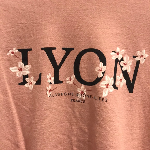 ✨Sweater✨ - Picture 2 of 3